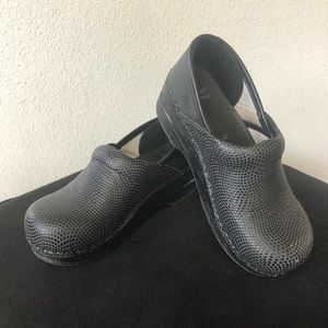 Kids Dansko clogs, size 32 (1) $15